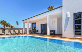 Amazing Home In Playa Blanca With Sauna